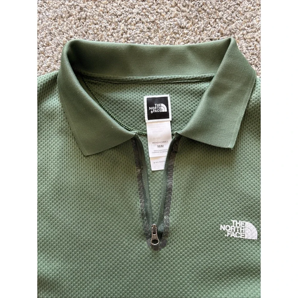 Mens The North Face Green Vapor‎ Wick Quarter Zip Shirt Size Medium